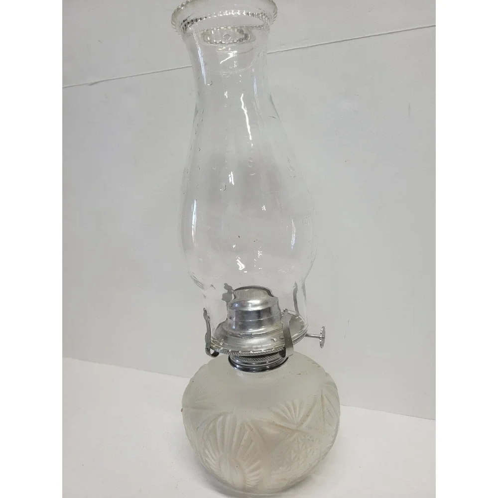 Vtg Frosted Glass Oil Lamp Starburst Pattern Model No 288 Clear Chimney 12.5in